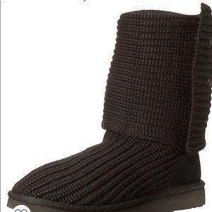 Black ugg boots. Size 7 1/2. Good condition.
